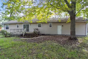 1301 Linden Dr, Muskegon, MI 49445 - Photo 4