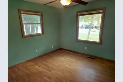 1301 Linden Drive, Muskegon, MI 49445 - Photo 12