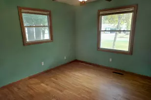 1301 Linden Dr, Muskegon, MI 49445 - Photo 12