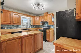 11648 E Bear Meadows Dr SE, Alto, MI 49302 - Photo 4