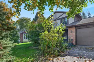 3354 Devon Dr NE, Grand Rapids, MI 49546 - Photo 4