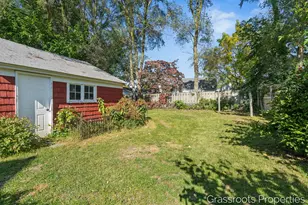 25 Avonlea St SW, Wyoming, MI 49548 - Photo 8