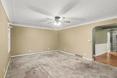 2302 W Milham Avenue, Portage, MI 49024 - Photo 8