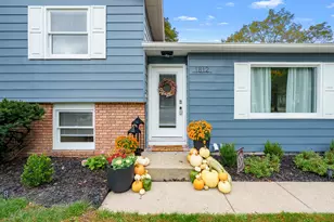 1812 Carlsbrook Ln, Portage, MI 49024 - Photo 2