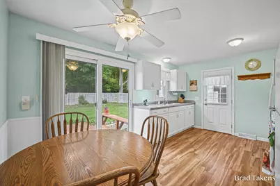 1864 Woodrun Drive SE, Lowell, MI 49331 - Photo 8