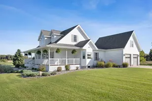 10274 Stanton St, Zeeland, MI 49464 - Photo 8