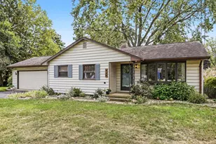 426 Larkspur Ave, Portage, MI 49002 - Photo 1