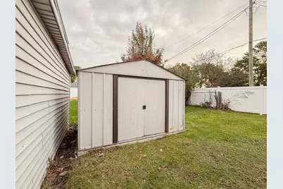 67872 95th Avenue, Dowagiac, MI 49047 - Photo 32