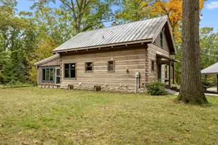 3235 2nd St, Wayland, MI 49348 - Photo 8