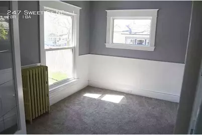 247 NE Sweet Street NE, Grand Rapids, MI 49505 - Photo 10