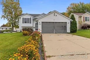 4656 Crosswinds SE, Kentwood, MI 49508 - Photo 8