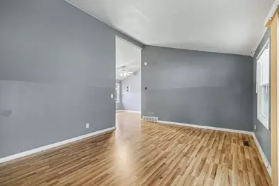 1532 Mayfield Avenue NE, Grand Rapids, MI 49505 - Photo 8