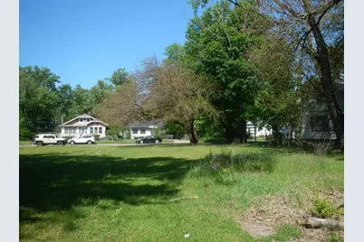 723 Pavone Street, Benton Harbor, MI 49022 - Photo 1
