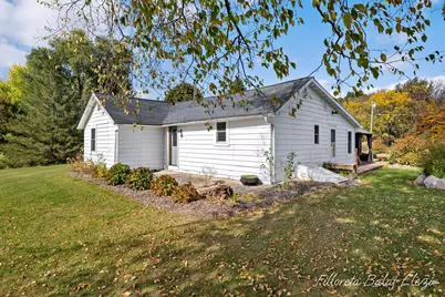 2925 Wiersma Street NE, Cedar Springs, MI 49319 - Photo 2