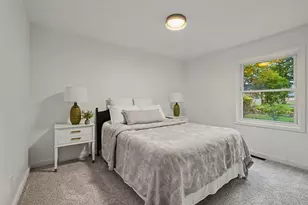222 W Grant St, Hastings, MI 49058 - Photo 8