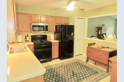 578 Yorkshire Square, Milan, MI 48160 - Photo 16