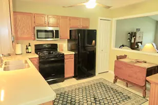 578 Yorkshire Square, Milan, MI 48160 - Photo 16