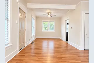 862 Lavette Avenue, Benton Harbor, MI 49022 - Photo 12