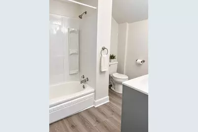 862 Lavette Avenue, Benton Harbor, MI 49022 - Photo 22
