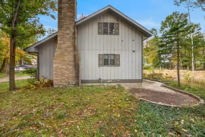 7724 W Lake Drive, Canadian Lakes, MI 49346 - Photo 46