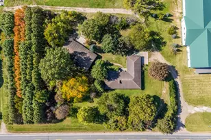 8972 Cleveland Ave, Baroda, MI 49101 - Photo 4
