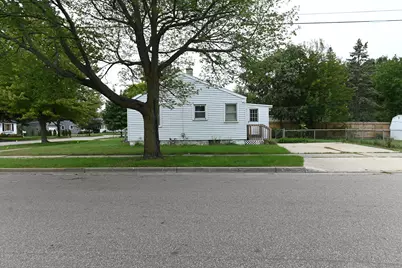 1549 Pennoyer Avenue, Grand Haven, MI 49417 - Photo 4