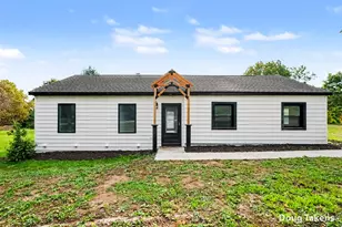 3565 Bayberry Dr NW, Grand Rapids, MI 49544 - Photo 1