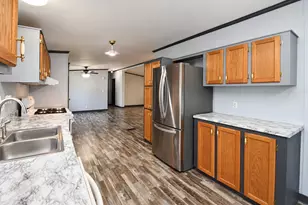 63 Tammy Dr, Battle Creek, MI 49037 - Photo 8