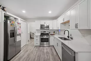 16727 Cobblestone W Blvd, Macomb, MI 48042 - Photo 10