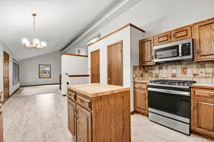 859 Paradise Lake Dr SE, Grand Rapids, MI 49546 - Photo 18