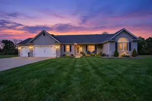 6921 Stony Lake Ln, Jackson, MI 49201 - Photo 1