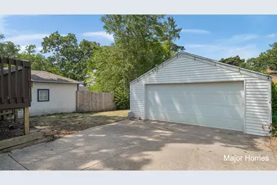 1229 Dickinson Street SE, Grand Rapids, MI 49507 - Photo 36