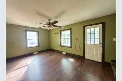 547 Seymour Avenue, Jackson, MI 49202 - Photo 2