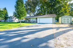 465 S West St, Coloma, MI 49038 - Photo 6