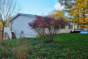 11640 W Deerfield Rd, Remus, MI 49340 - Photo 4