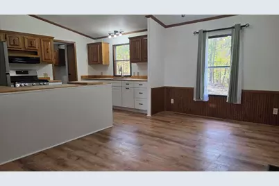 1236 E Tamarack Road, Edmore, MI 48829 - Photo 8