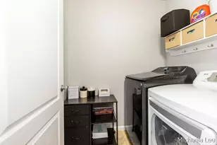 607 Nantucket Dr, Lansing, MI 48906 - Photo 18