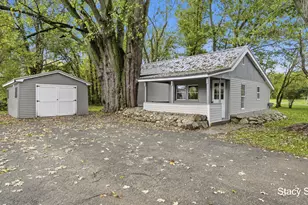123 Sherman St, Nashville, MI 49073 - Photo 2