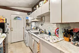 2905 Fielding Dr, Lansing, MI 48911 - Photo 12