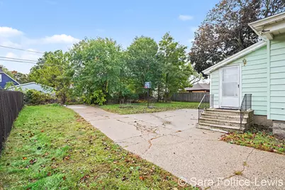 1236 Fulton, Grand Haven, MI 49417 - Photo 20