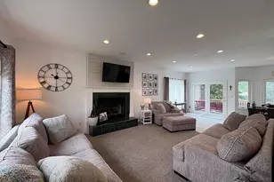 1694 Leisure Ct, Dorr, MI 49323 - Photo 4