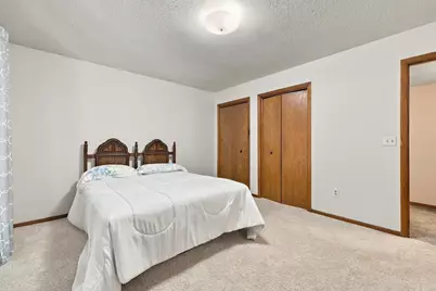 2560 Knapp Street NE, Grand Rapids, MI 49505 - Photo 24