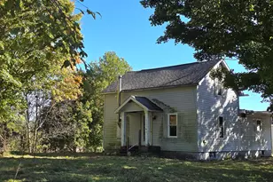 6363 E Bacon Rd, Hillsdale, MI 49242 - Photo 2