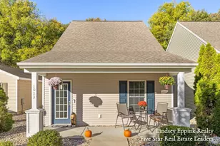 1023 Moreland St, Grand Haven, MI 49417 - Photo 1
