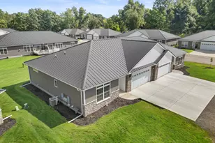 243 Auseon Ct, Hillsdale, MI 49242 - Photo 36