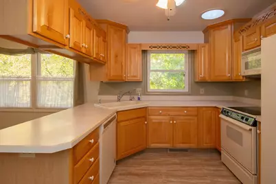 584 Morningside Drive, Battle Creek, MI 49015 - Photo 6