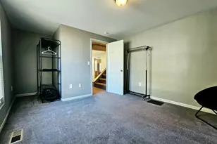 38 Mead St, Hillsdale, MI 49242 - Photo 20