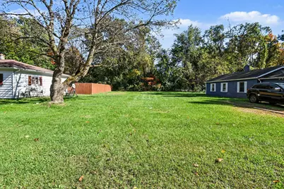 892 Sullivan Avenue, Niles, MI 49120 - Photo 2