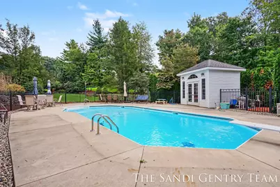 2622 Primrose Creek Drive, Fruitport, MI 49415 - Photo 8