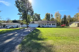 35715 Margurite Ln, Paw Paw, MI 49079 - Photo 1